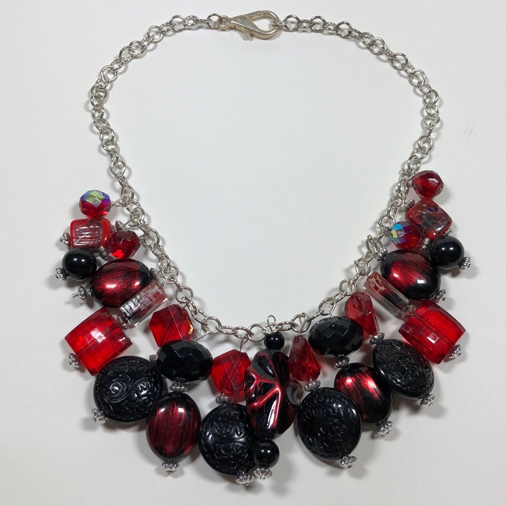 VTG red & black costume statement necklace